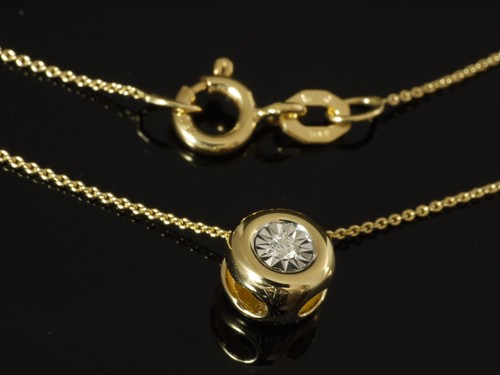 750 goldkette mit kleinem - 750,